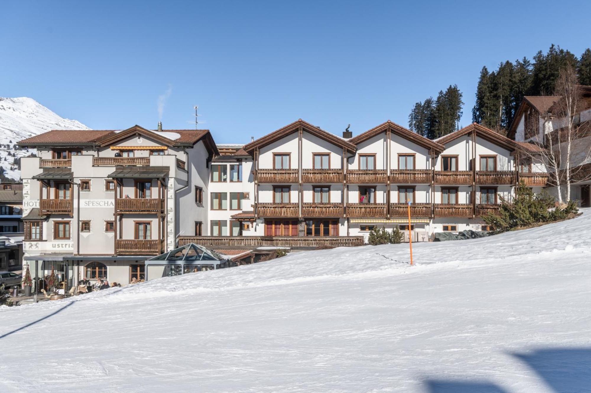 Hotel Spescha Ленцергайде Екстер'єр фото